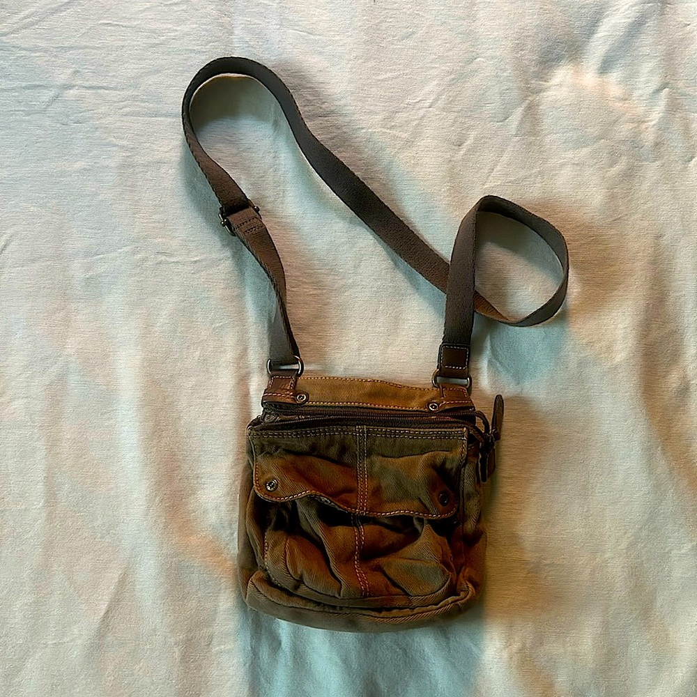 Fossil olive canvas purse with paisley interior and leather accents